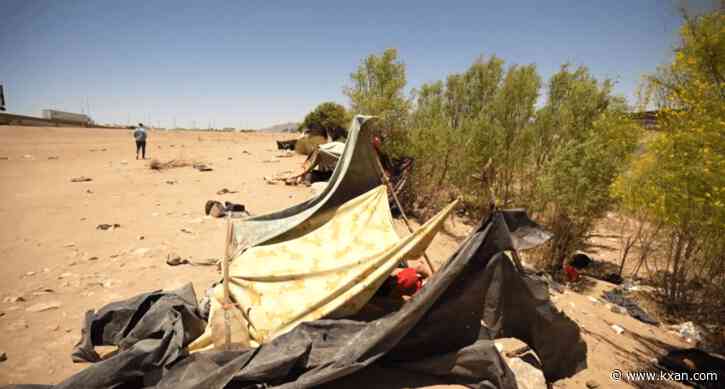 Migrants on Juarez streets coping with high temperatures