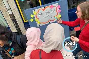 Europaschool in Genk vult langste tafel met gezonde hapjes