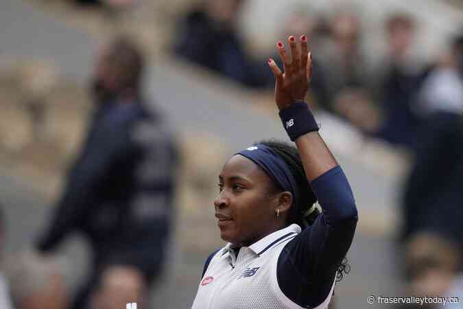 Coco Gauff moves into fourth round on another rain-disrupted day at the French Open