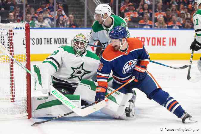 ‘Unflappable’ Stars goaltender Jake Oettinger back in form after trying season