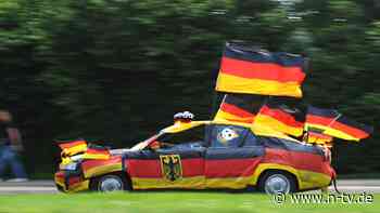 Nicht alles ist erlaubt: Fußball-EM - so sicher sind Fanartikel fürs Auto