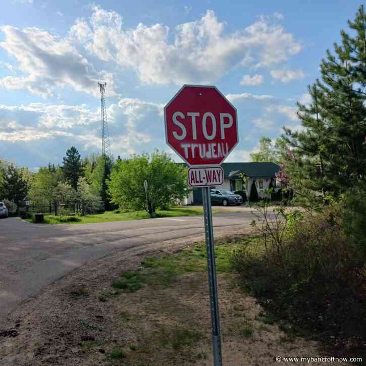 Residents discuss spray painted Barry’s Bay stop signs 