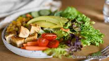 Mediterranean Diet Cuts Women's Risk of Early Death by 23%