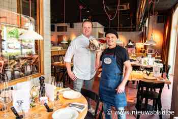 Slager Hendrik Dierendonck en chef Timon Michiels openen hun tweede Carcasse in Knokke-Heist: “Na het eten kunnen de mensen in het winkeltje een côte à l’os kopen voor de dag erna”
