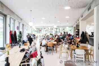 Dienstencentrum en assistentiewoningen Tuinwijk in Merksem officieel ingehuldigd