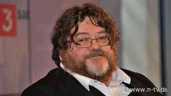 "Lügen über meinen Vater": Autor John Burnside gestorben