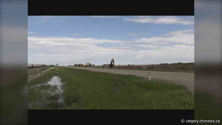 Construction begins on twinning of Highway 3 between Taber, Burdett