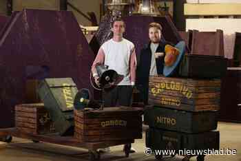 Van loopgraven tot boom van 5 ton: Lommelse Lars (29) en Siemon (34) bouwen decors van spektakelmusical ‘14-18’