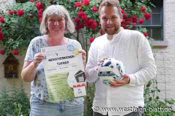 Fußball-EM in Höxter: Kirchen laden zum Menschenkicker-Turnier