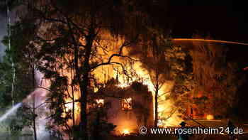Scheune brennt in Lengdorf lichterloh - hoher Schaden