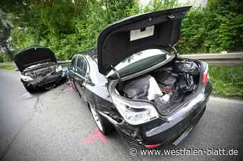 B64: Verkehrsunfall mit vier Fahrzeugen und drei Verletzten