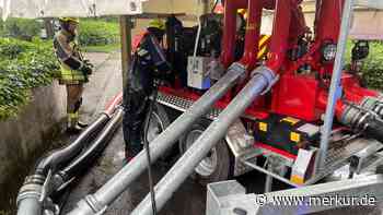 Gut 450 Hochwassereinsätze im Landkreis - Hachinger Bach tritt über die Ufer