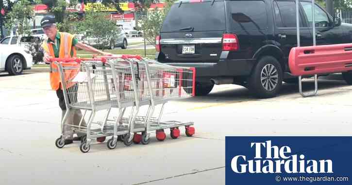 Donors raise $233,000 to give US cart pusher, 90, chance at retirement