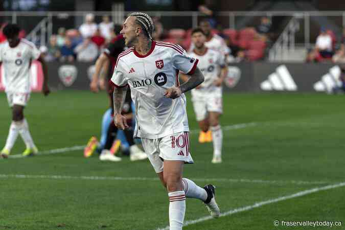 Toronto FC salvages 2-2 draw with DC United after drawing red cards