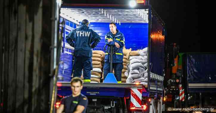THW stockt Einsatzkräfte in Hochwassergebieten auf
