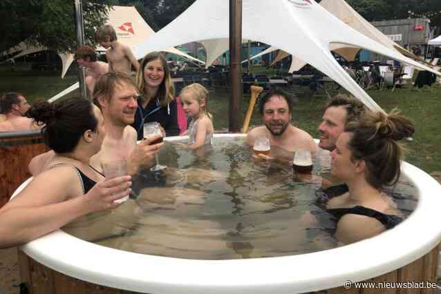 Kille wind, 8 graden gevoelstemperatuur en lichte regen geen spelbreker voor Nachtje Gavers: “Integendeel, we maken er een gezellig avontuur van”