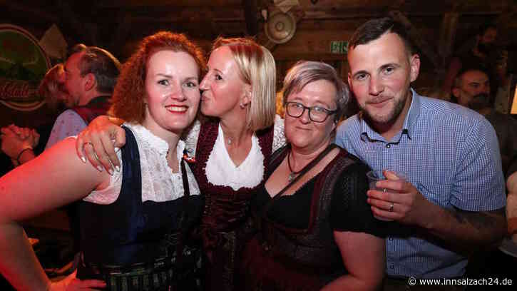 Bestens gefeiert wurde nochmals am Samstagabend auf der Altöttinger Hofdult