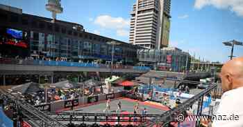 Fußball-EM: Public Viewing auf Raschplatz, Lorenz Büffel in der Baggi - Gewinnspiel