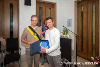 Niel kroont karateka Micha Teunen tot sportfiguur van het jaar