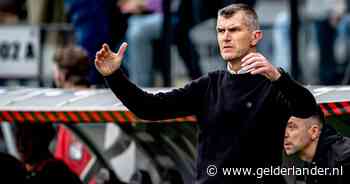 Degradatieklap komt bij Excelsior keihard aan, massale leegloop dreigt: ‘Alleen de trainer heeft verlengd’