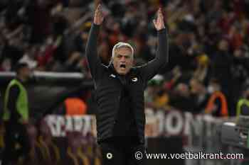 José Mourinho als een held onthaald bij Fenerbahçe