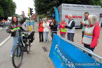 Fietsersbond Voorkempen juicht fietsers toe in ‘s-Gravenwezel: “Maar die moordstrookjes moeten weg”