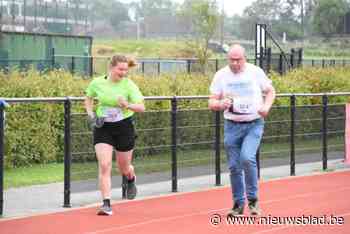 Sporters met en zonder beperking vormen samen inclusief team op atletiekpiste: “Iedereen is hier een winnaar”