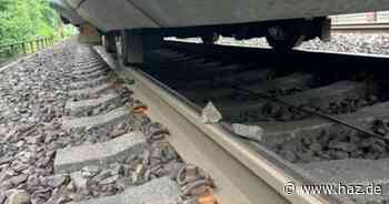 Unbekannte legen Schottersteine auf Schienen: ICE muss bei Bienenbüttel notbremsen