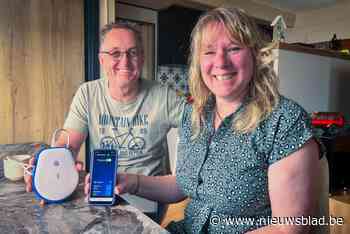 Diane (53) kan na zeven jaar helse pijnen weer gewoon zitten: “Er was slechts één ding dat mij nog kon helpen”