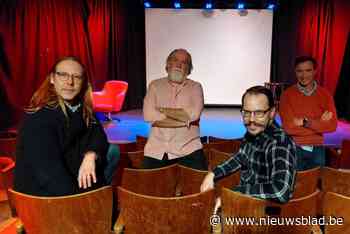 Stadstheater gaat definitief dicht, toneelvereniging staat op straat: “We voelen ons vergeten”
