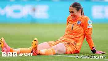 Man Utd's Earps withdraws from England squad with hip injury