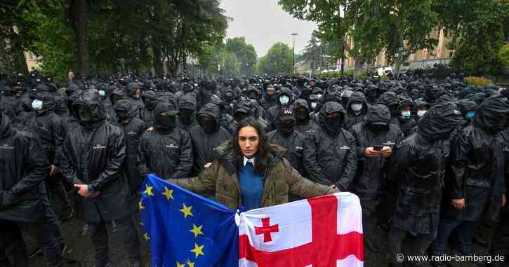 Georgien setzt Gesetz gegen Auslandseinfluss in Kraft