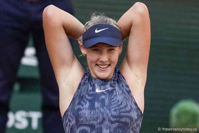 Sabalenka powers into French Open quarterfinals, Medvedev loses to De Minaur