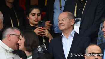 Unschöner DFB-Empfang für Bundeskanzler: Laute Buhrufe als Scholz‘ Name fällt