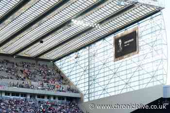 Rob Burrow tribute rings out across St James' Park as England fans honour rugby league legend
