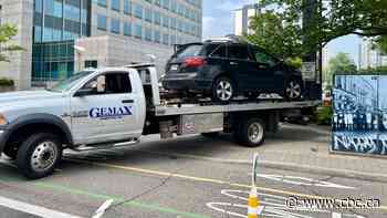 Hamilton driver charged after running over cyclist downtown, police say