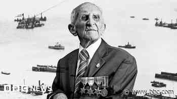 D-Day veteran recalls Omaha Beach 'slaughterhouse'