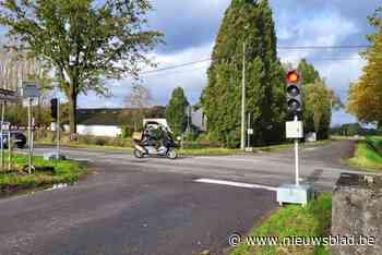 Zwart kruispunt Roerdompstraat krijgt permanente verkeerslichten