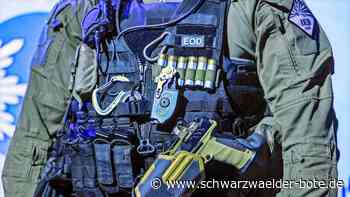 Großeinsatz der Polizei: Beim Friedhof in Althengstett sollen Schüsse gefallen sein