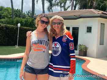 'No loyalty to the Panthers': Edmontonians cheer on Oilers while living in Florida