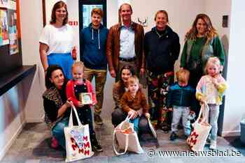Mare, Marilou en Finn winnen tekenwedstrijd Huis van het Kind