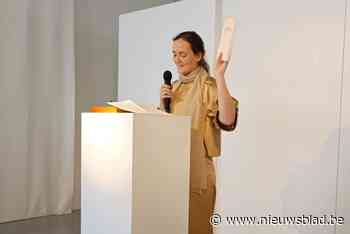 Cultureel ambassadrice brengt eerste dichtbundel uit