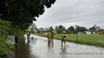 Blitzschlag, Überflutungen und Autounfall: Feuerwehren im Kreis Traunstein im Dauereinsatz