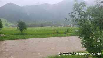 Acht Paletten Sandsäcke verteilt: Wie Aschau im Chiemgau durch den Starkregen kam