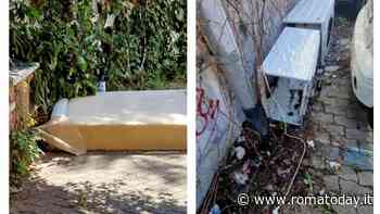 Via Adria è una discarica, arriva l'esposto: "Sporca ed insicura è una strada su cui affacciano le scuole"