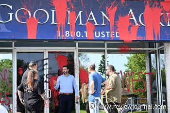 Police quickly clear pro-Palestinian encampment set up outside Los Angeles City Hall