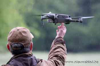 “De eerste acht maanden is een begraven lijk een metersgroot reclamebord”: specialisten uit hele wereld spreken op dronetop in Genk