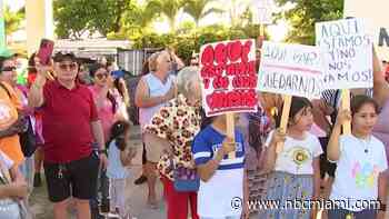 ‘We're not going': NW Miami-Dade mobile home residents protest eviction notices