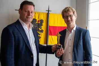 Gemeente wint Archeologieprijs van Midwest met ‘Archeo-logisch toch!’