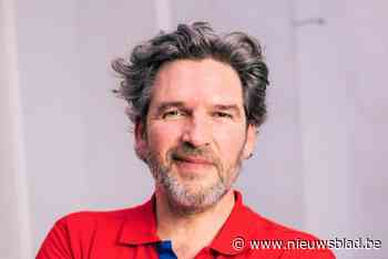 Acteur Roel Vanderstukken klust bij in Hubo